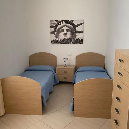 Hotel Ambasciatori Пінето Номер фото